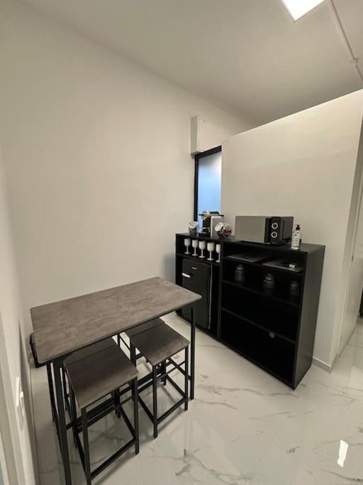 Cernusco Luxury Milanese Apartment Чернуско-суль-Навільйо Екстер'єр фото