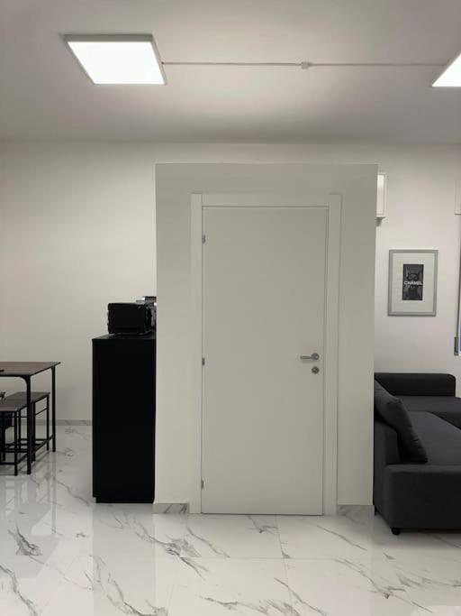 Cernusco Luxury Milanese Apartment Чернуско-суль-Навільйо Екстер'єр фото