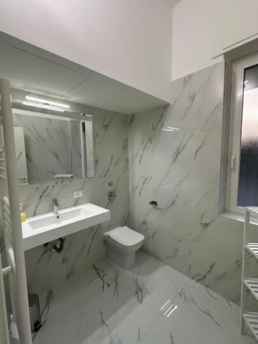 Cernusco Luxury Milanese Apartment Чернуско-суль-Навільйо Екстер'єр фото